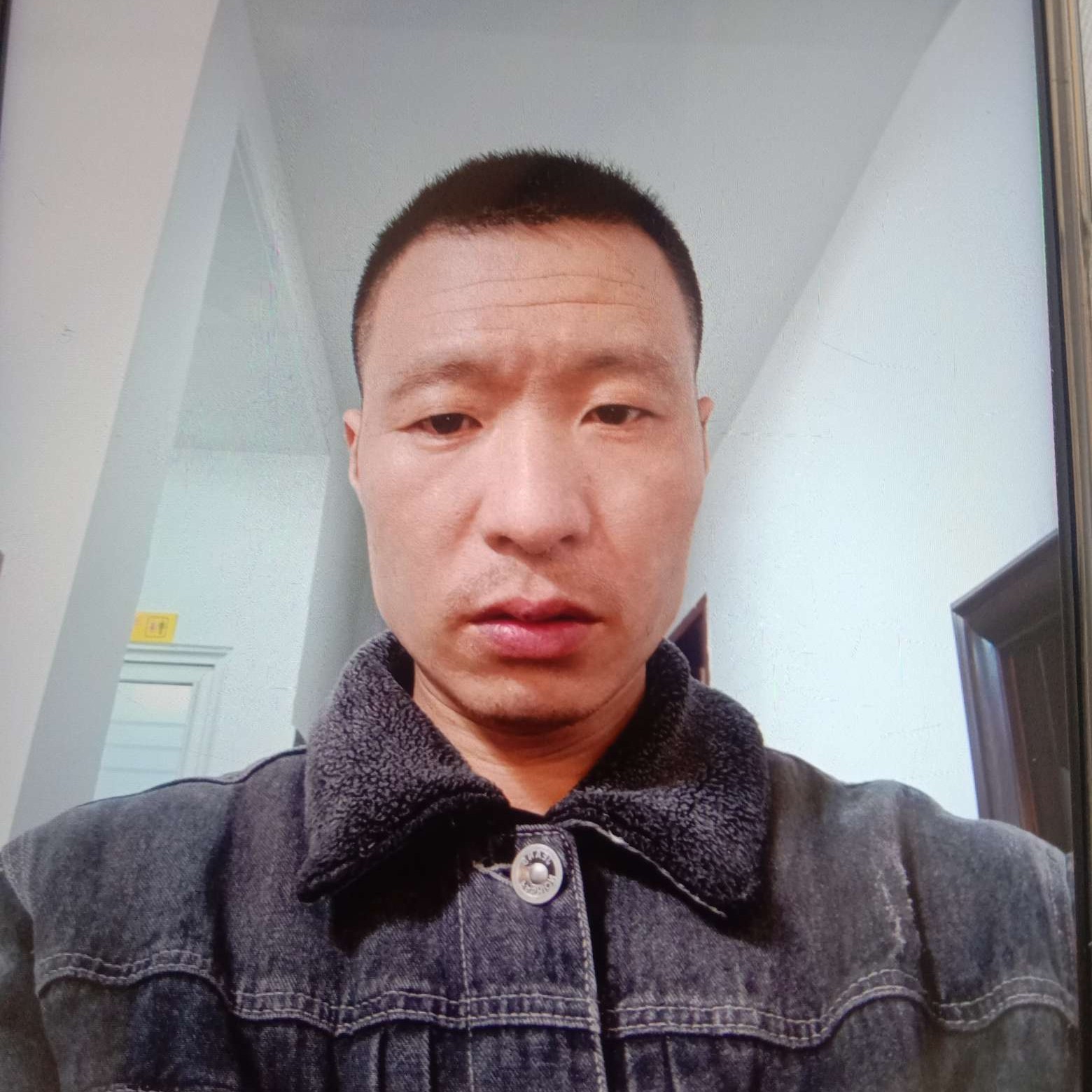 寂寞停止外套的照片
