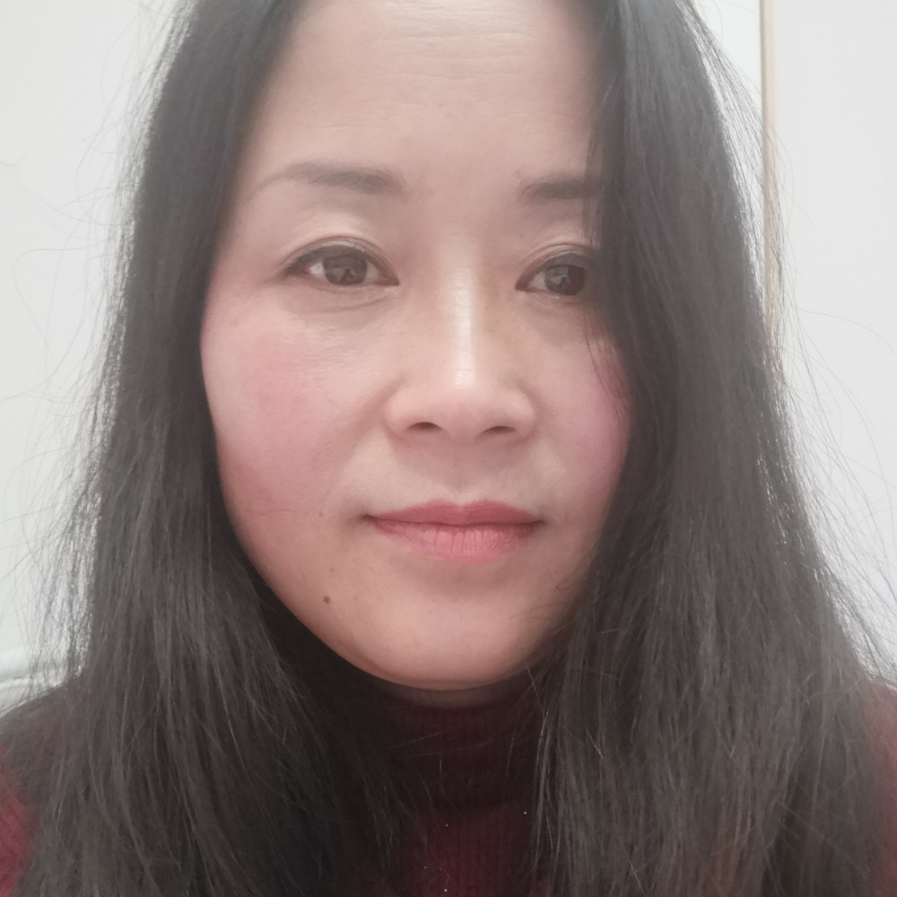 孤独迎微笑的照片