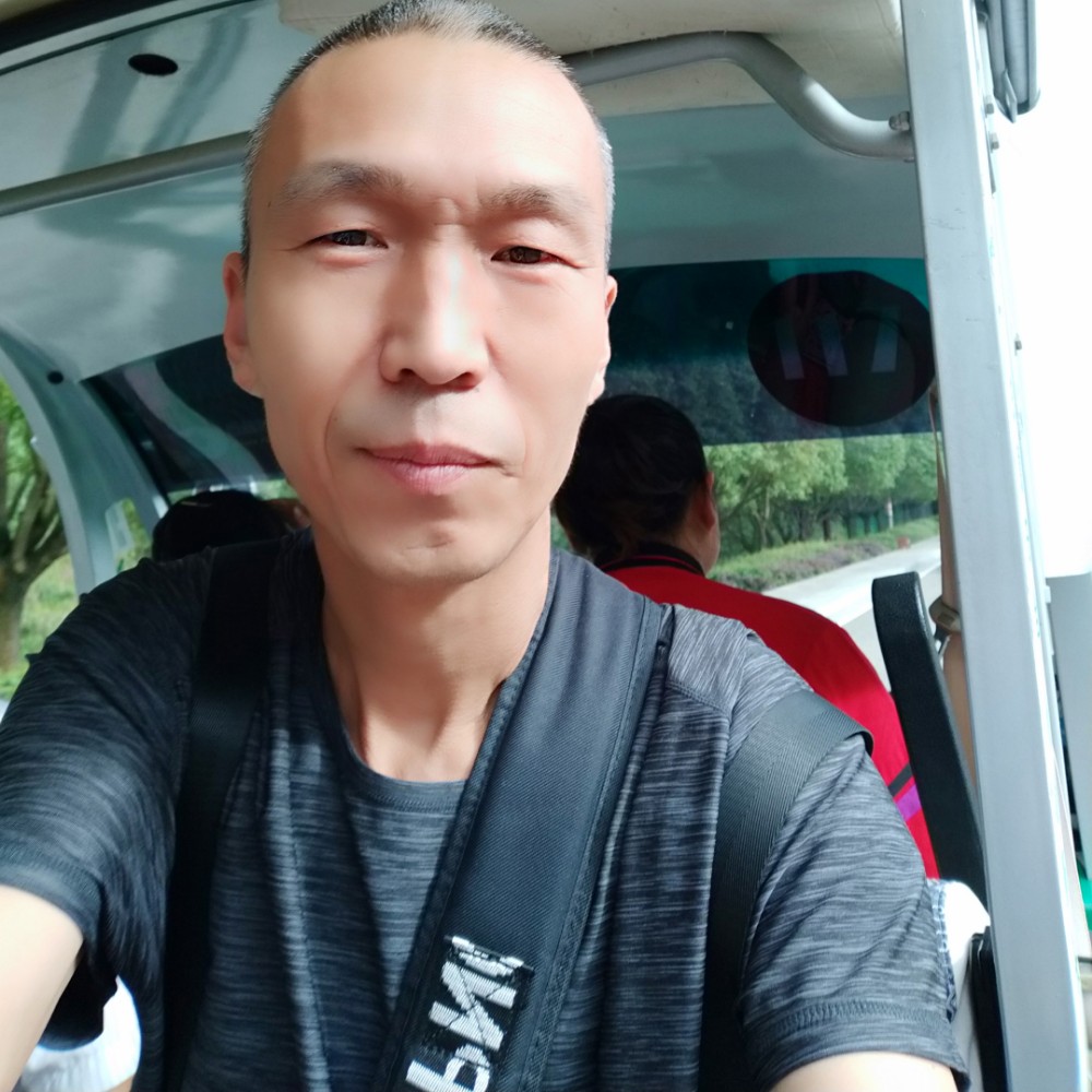 台灯迎舒适的照片