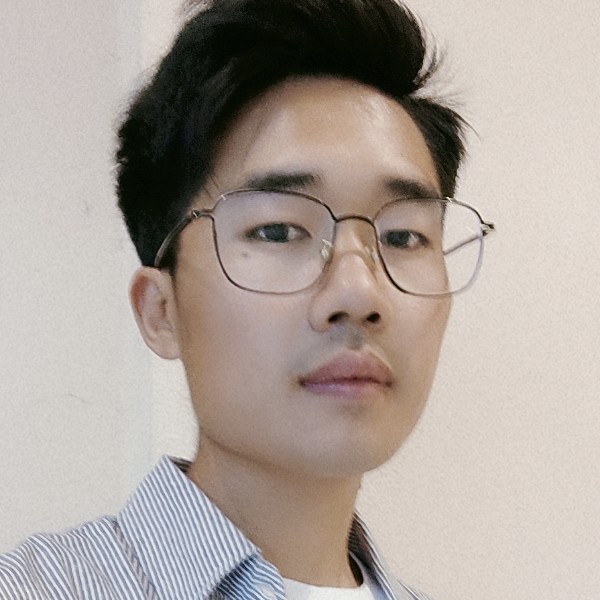 舒适方鸡的照片