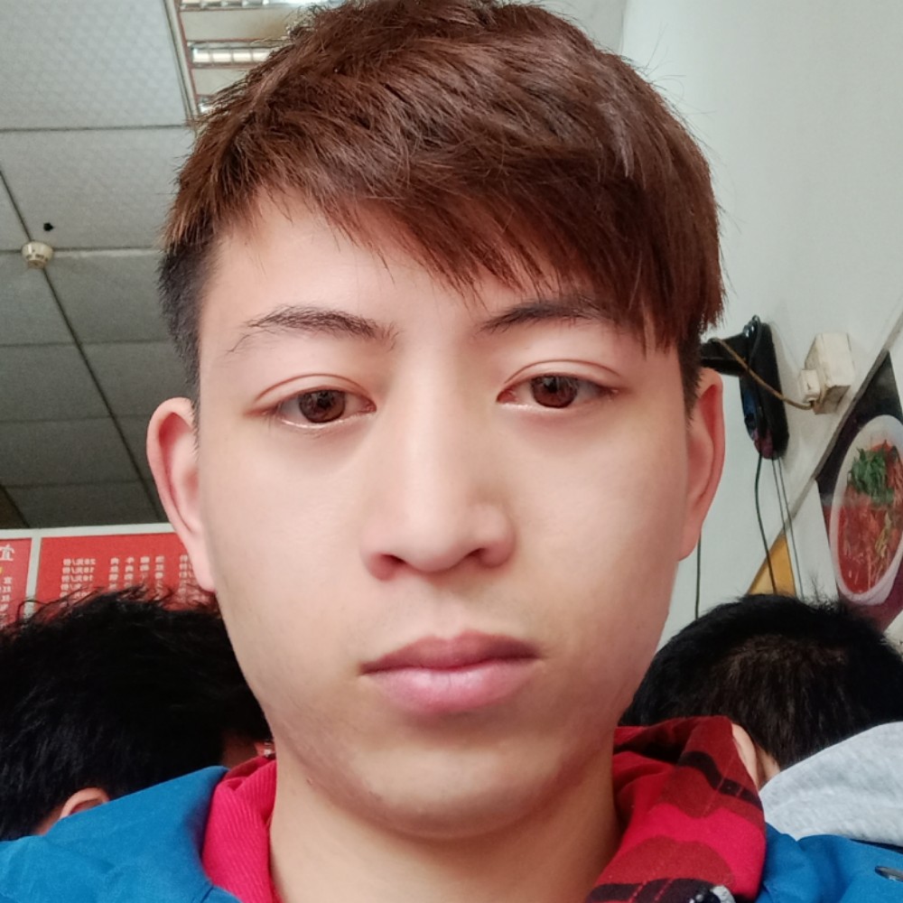 多情有月光的照片