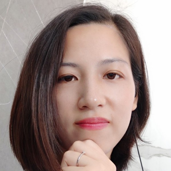 便当凝眸落寞的照片