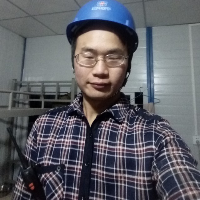 王/鸿的照片