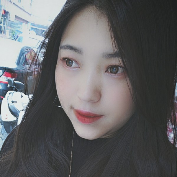 只需你一人的照片