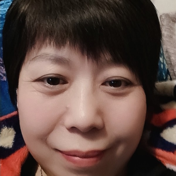 文艺蹙眉万宝路的照片