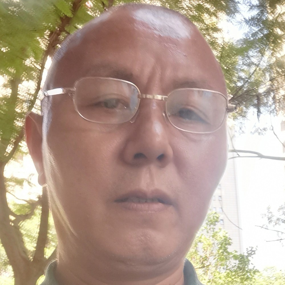 便当回首笑点低的照片