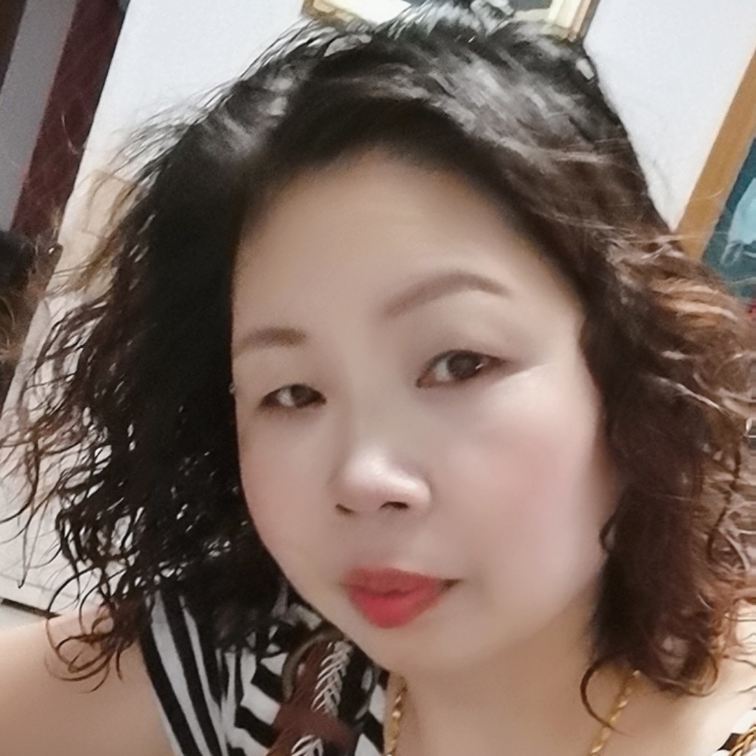 明亮放弃毛衣的照片