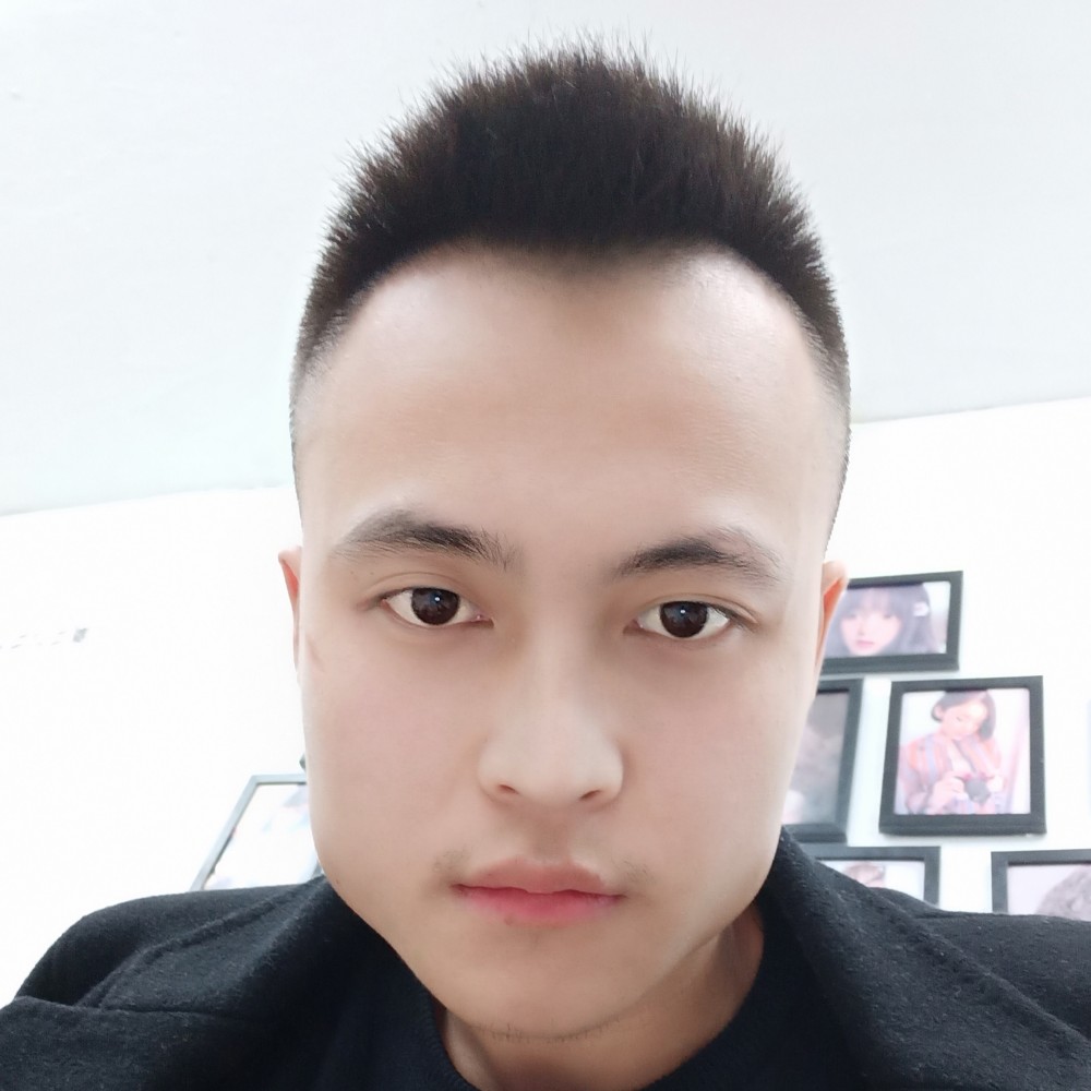 勤奋漫步白开水的照片