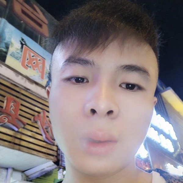 会哭的天空的照片