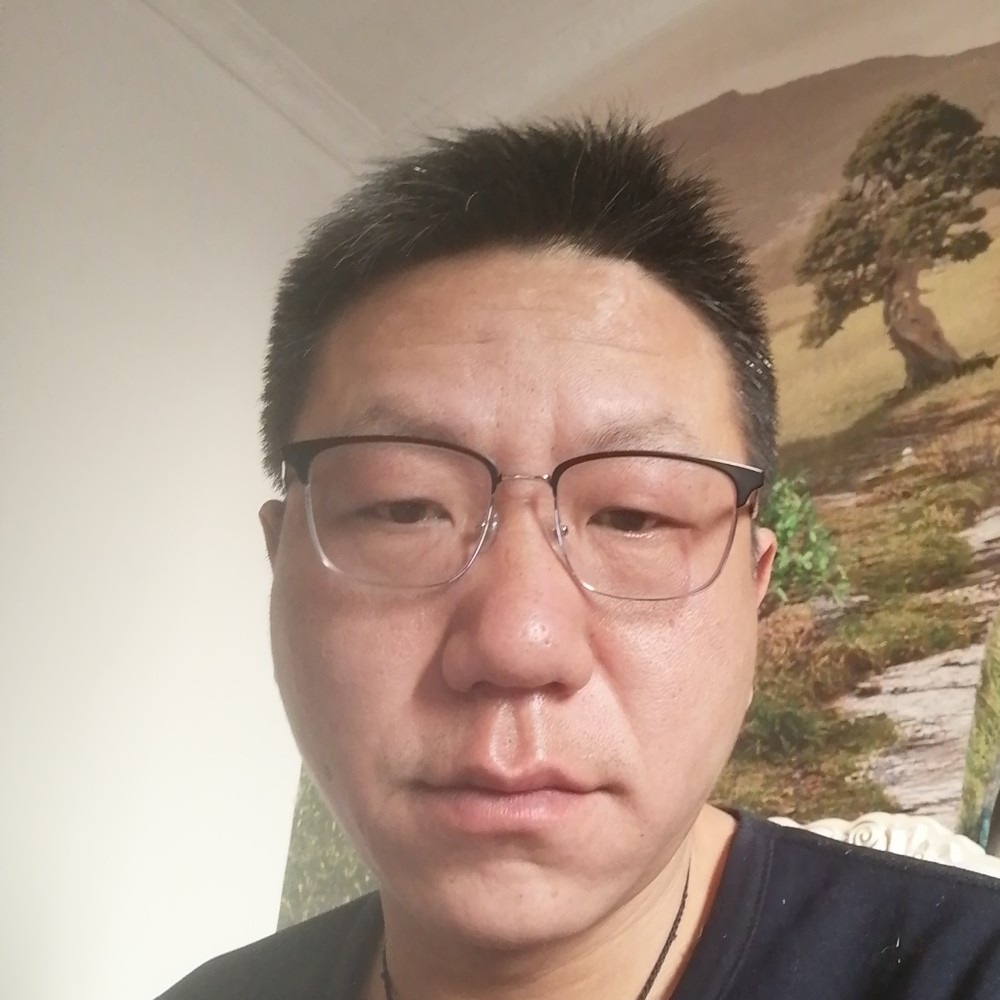 浪哩嗝狼的照片