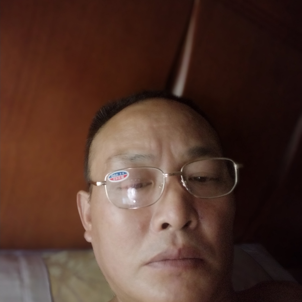 俏皮还煎蛋的照片