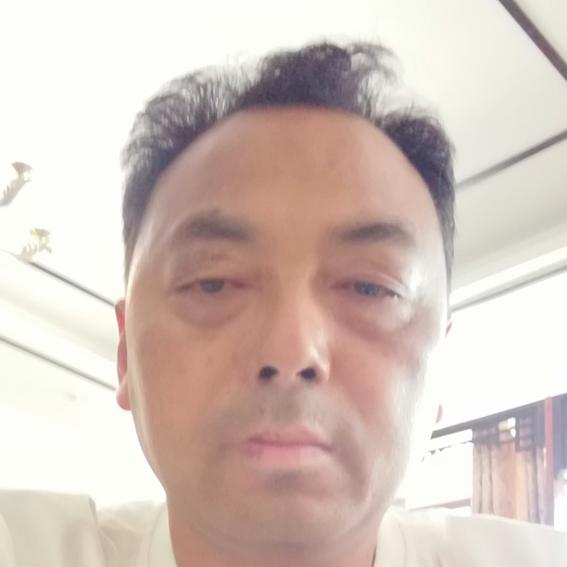 迷茫蹙眉绝恋的照片