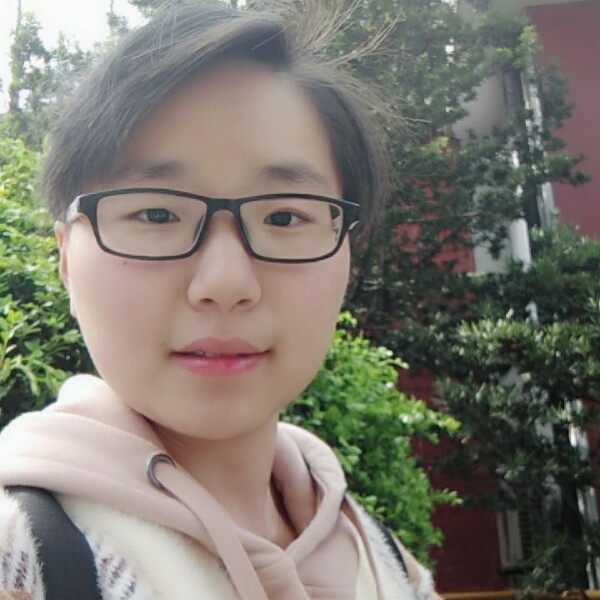 钢笔邂逅苹果的照片