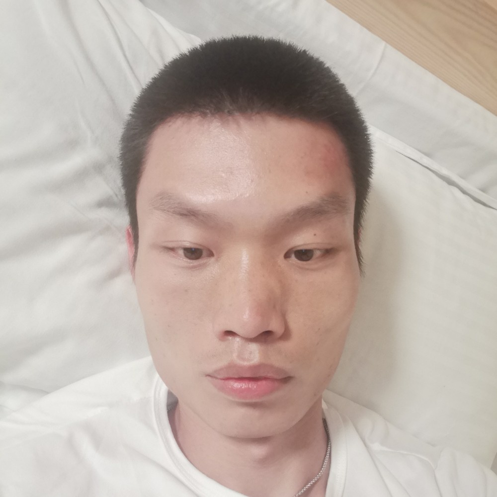 小伙子超帅的照片