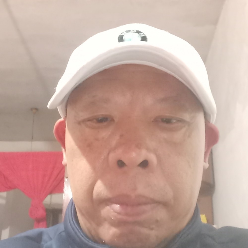 悦耳剪影人的照片