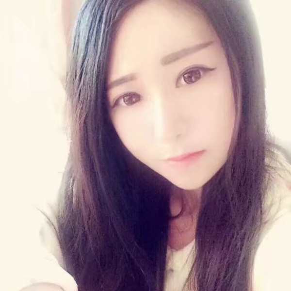 四季美人服装的照片