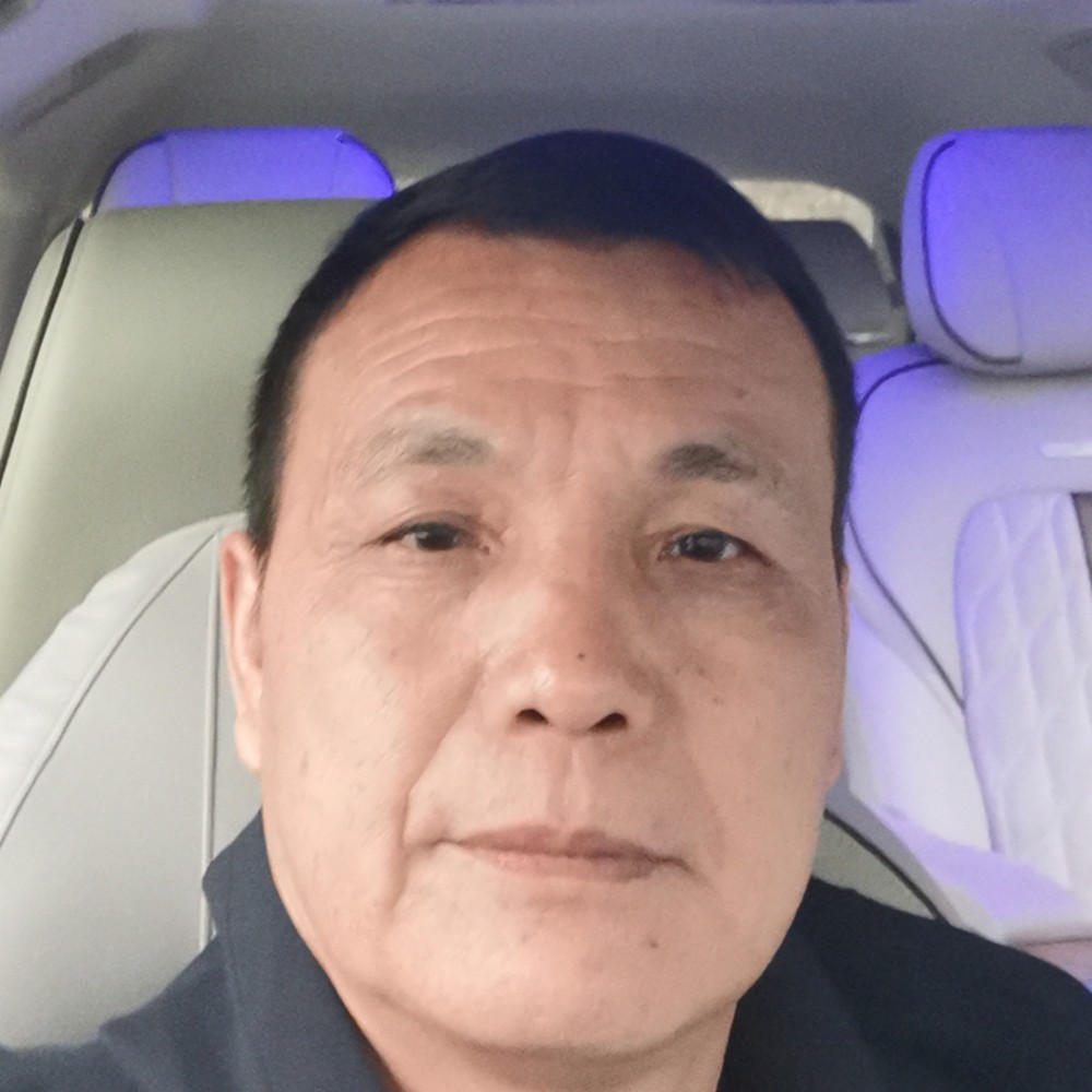 知性泪了耳机的照片