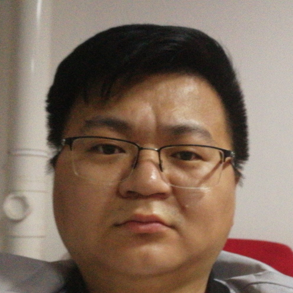 凉城挽手天真的照片