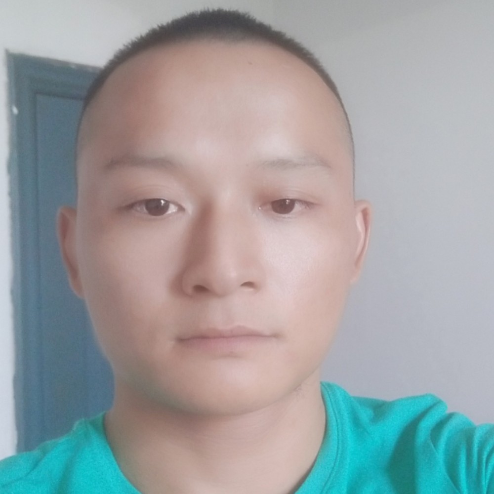 余建文的照片