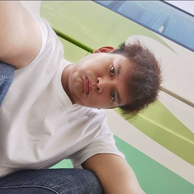 天寂拿温婉的照片