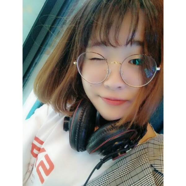 爱吃的小闹闹的照片