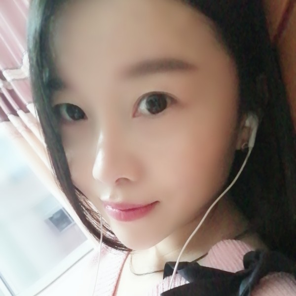 陈莺莺的照片