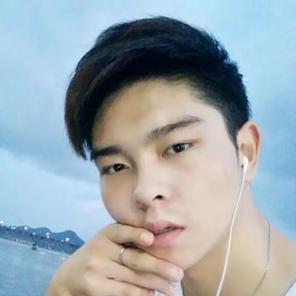 龙泷陇的照片