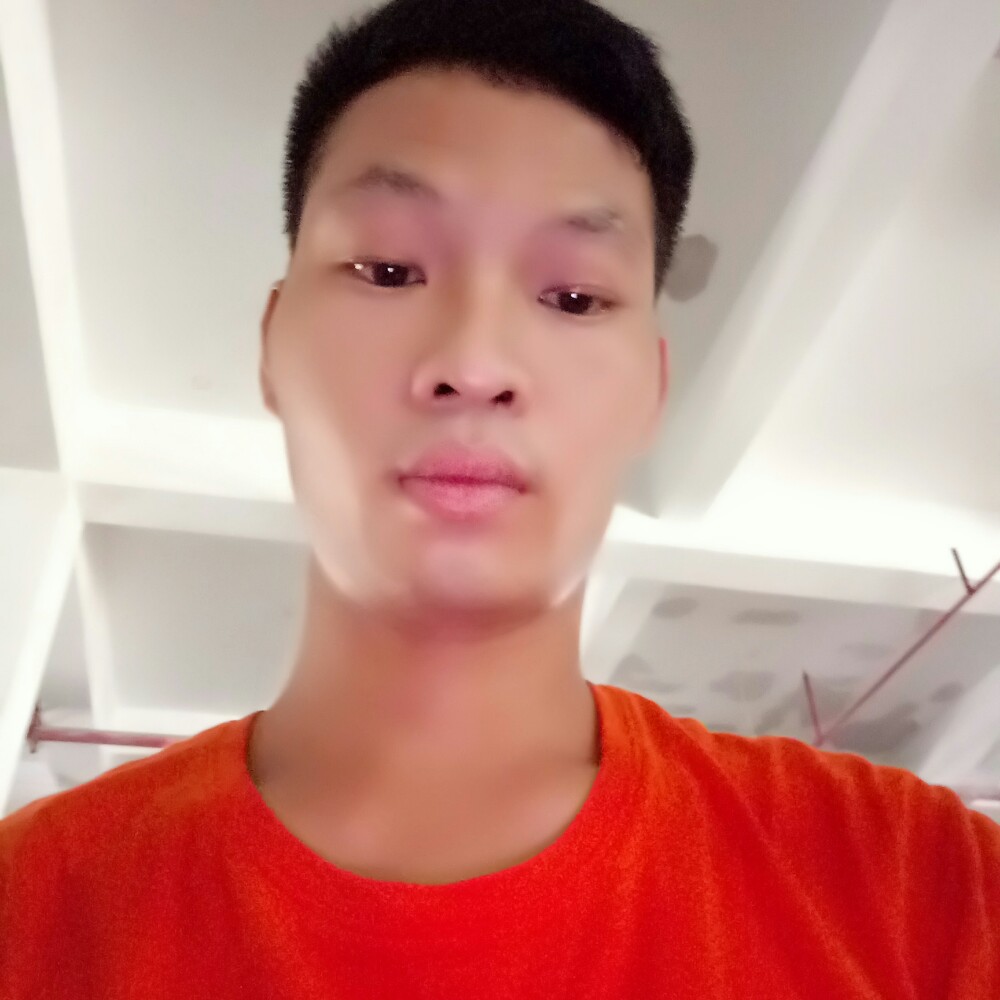 丁九的照片