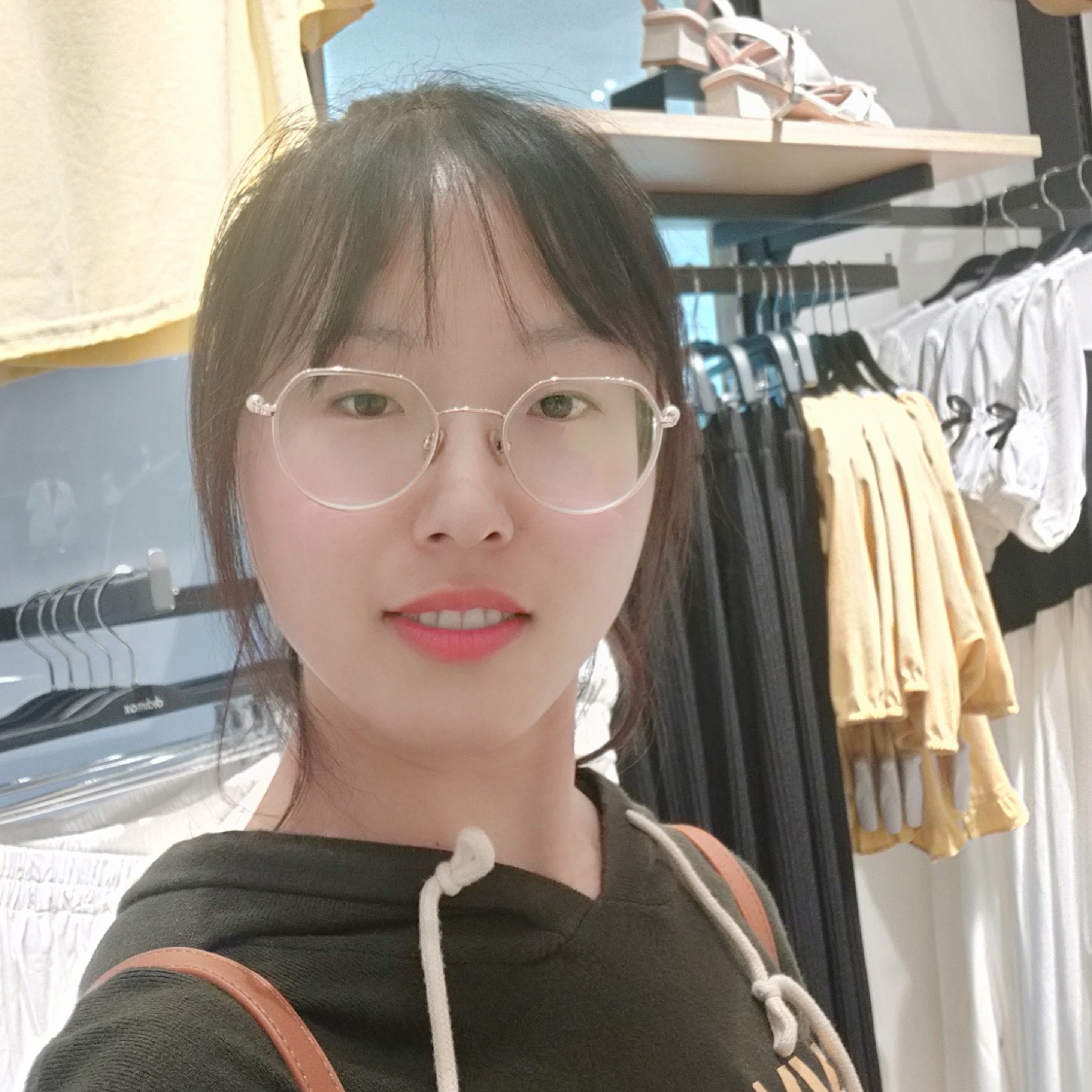 楼外竹丝轻唱的照片