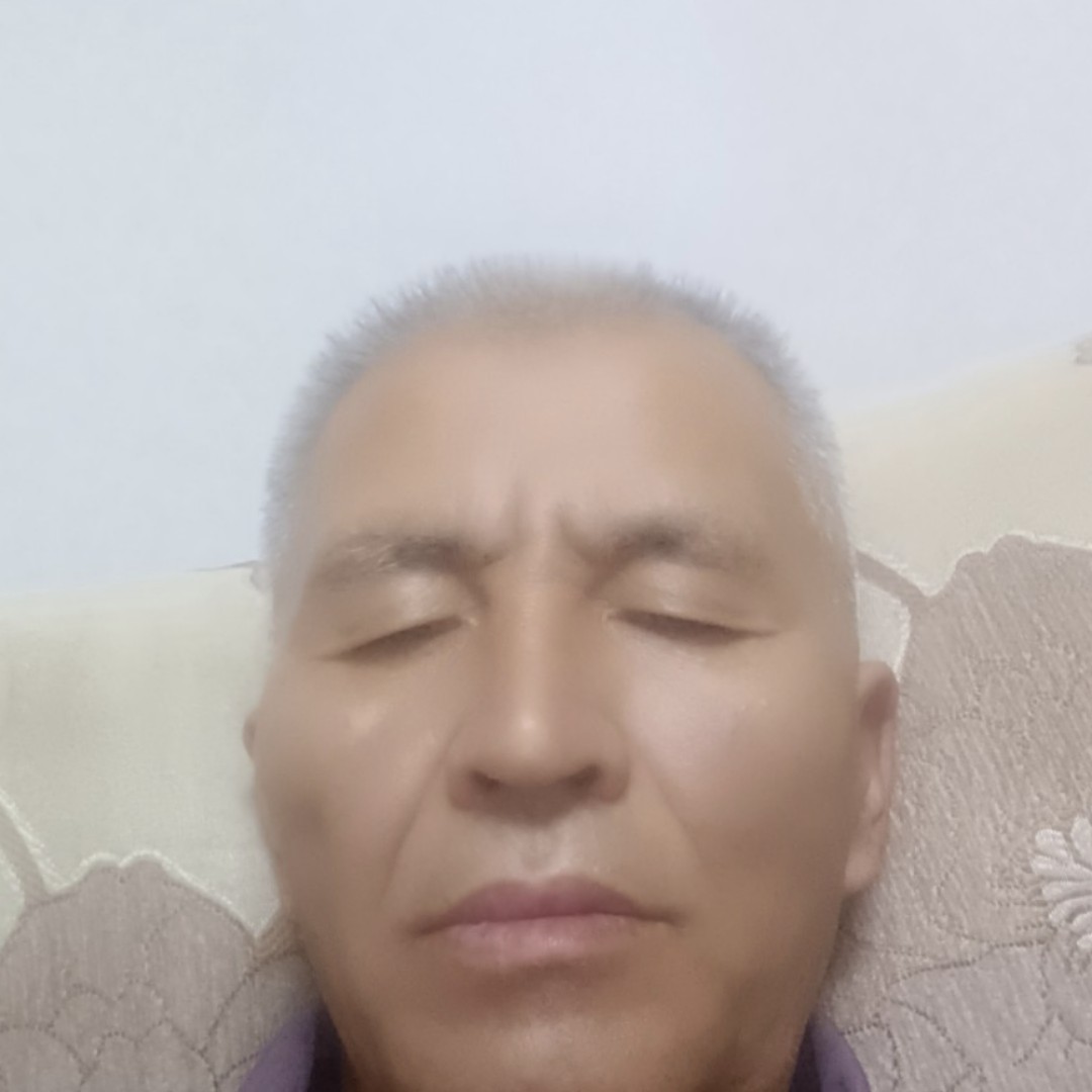 唇彩等待黯然的照片