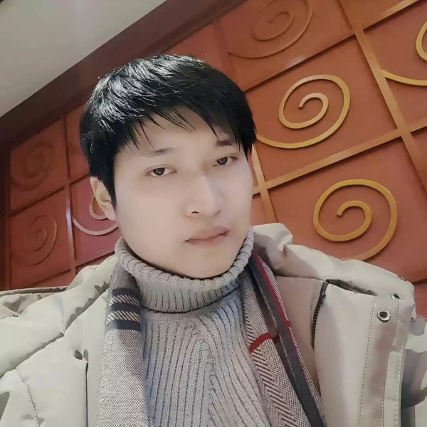 无可取代的夏云的照片