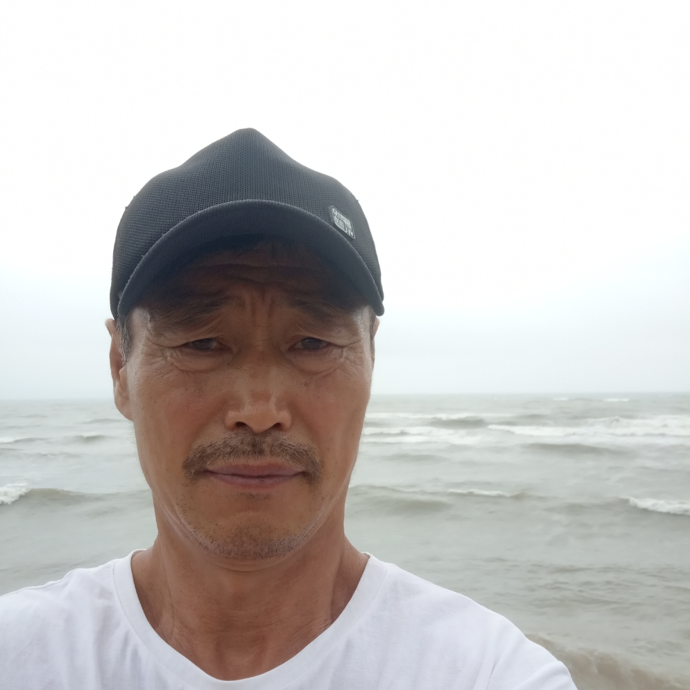 红玫瑰犹豫的照片