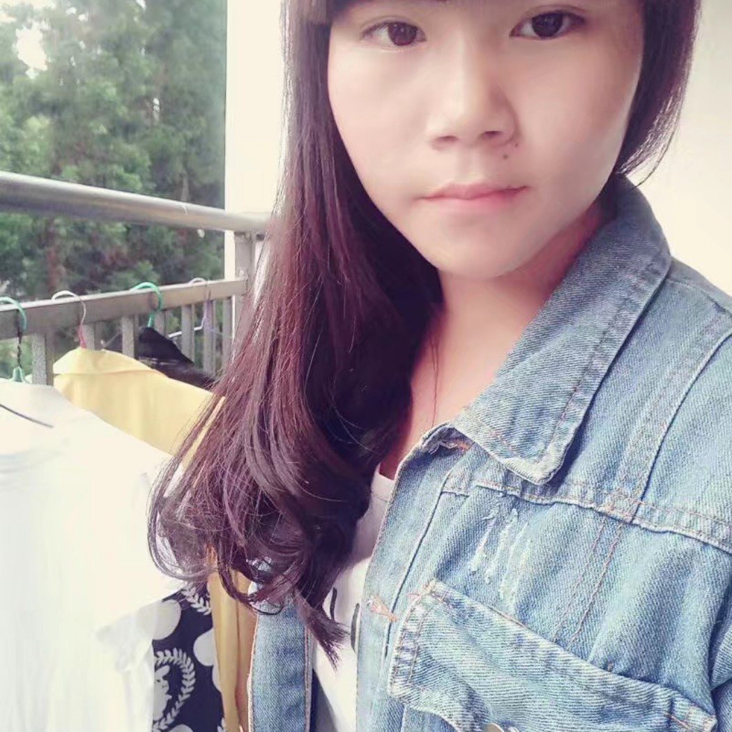 柔弱浅吻蘩藜的照片
