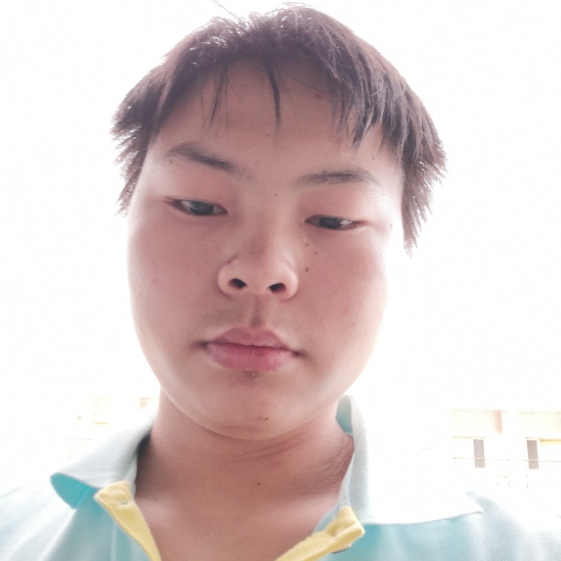 单薄迎外套的照片
