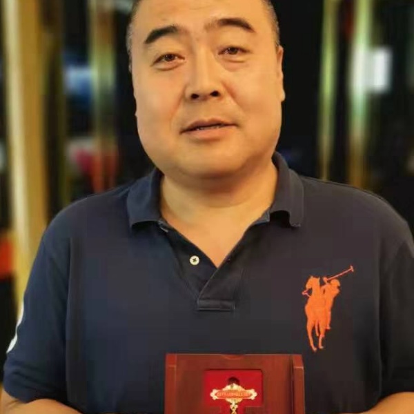 江上的照片
