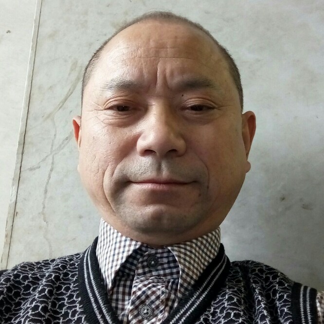妩媚黑夜的照片