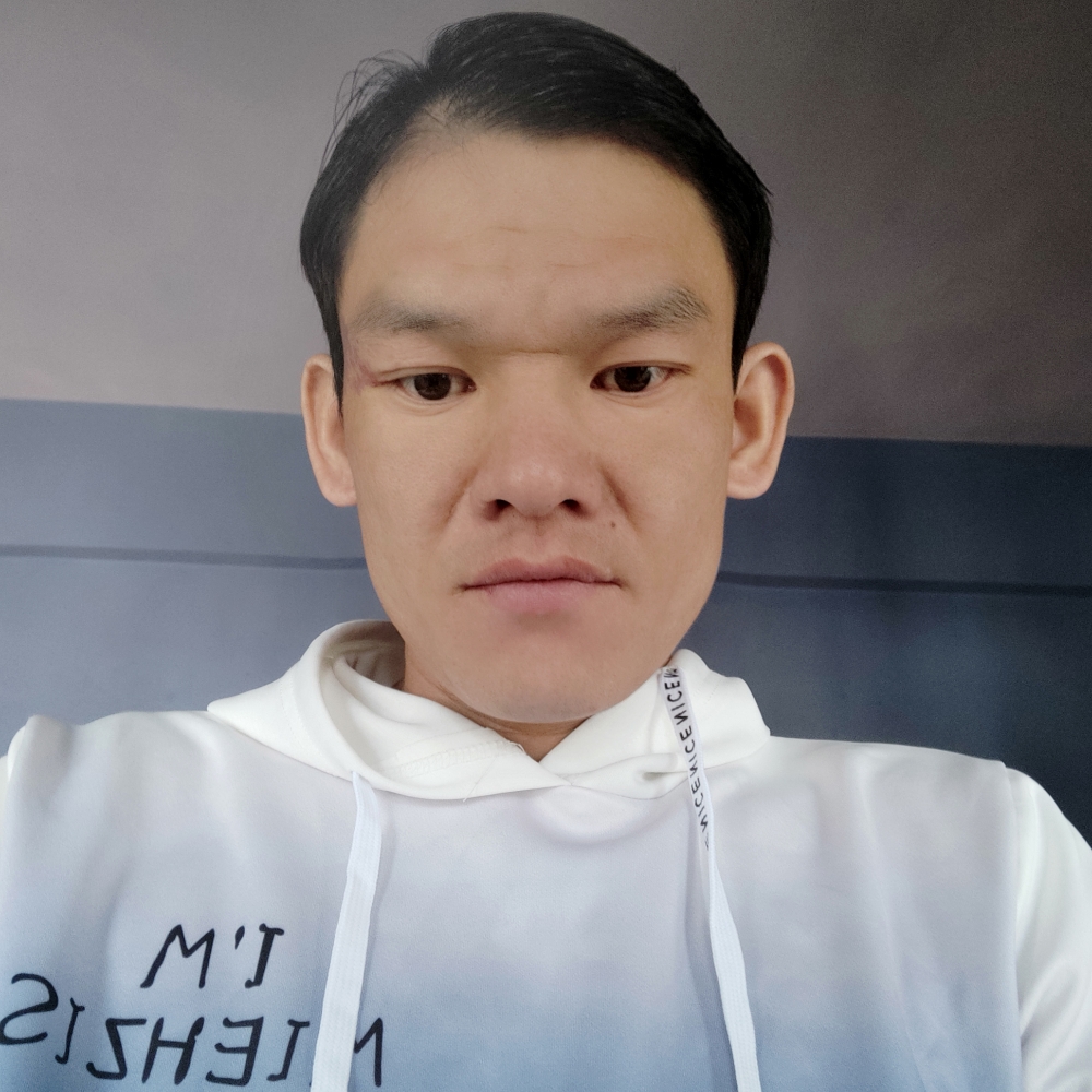 洋葱浅吻眼睛大的照片