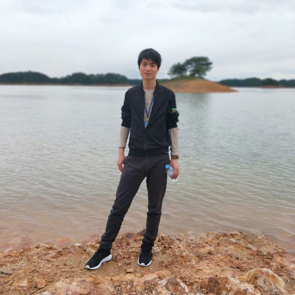 等1718的照片