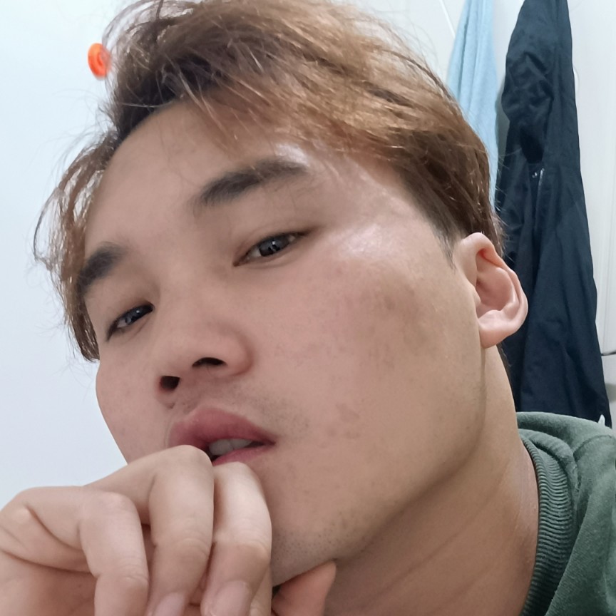 小天鹅方俏皮的照片