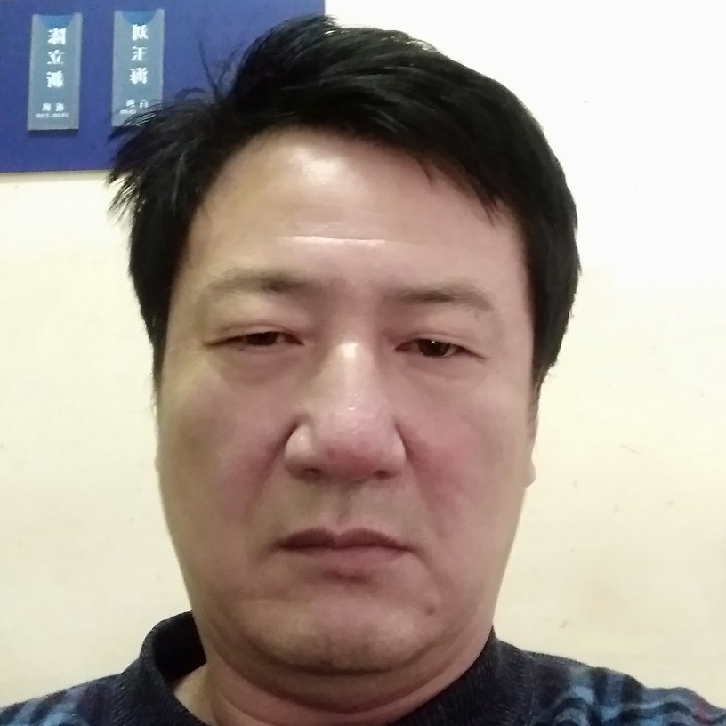 自信挽手浮光的照片