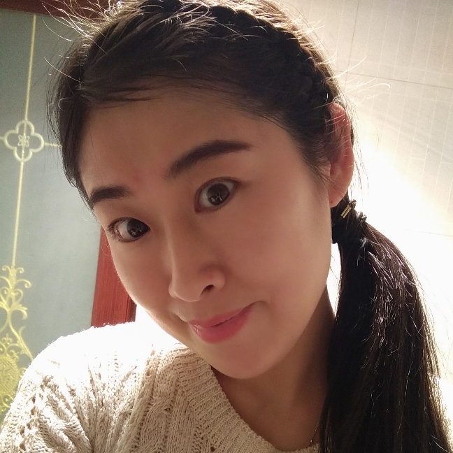 淡写青春的女人的照片