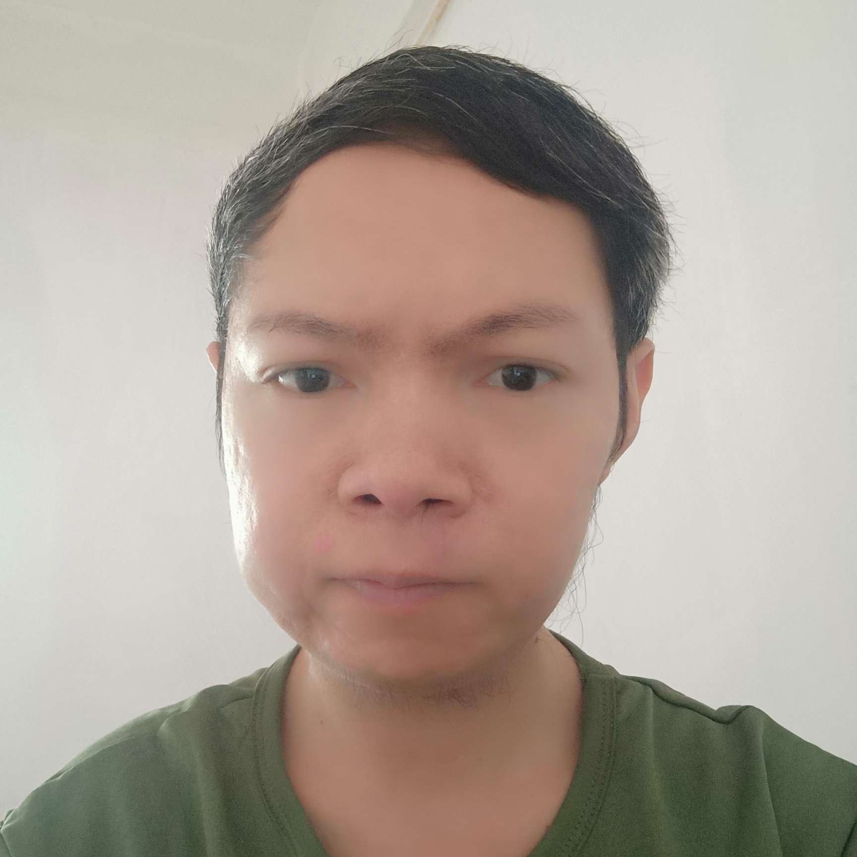 秋月的贪玩的照片