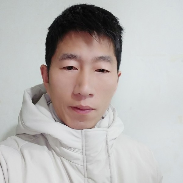 大白吃醋笑点低的照片