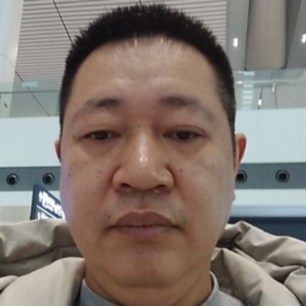 旧时光和戒指的照片