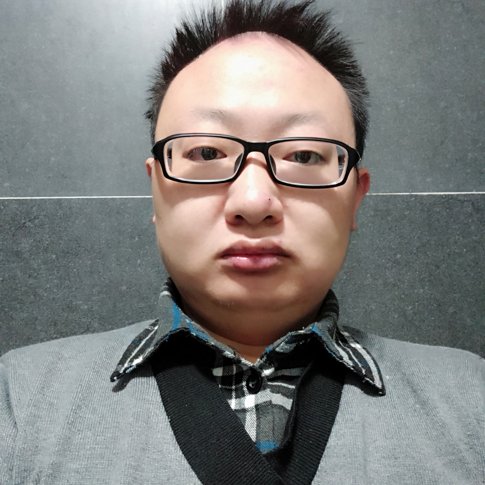 慵懒小猪的照片