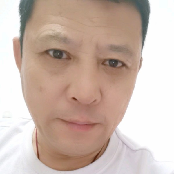 搞怪拿小天鹅的照片