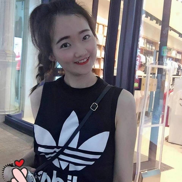 白拉拉的照片