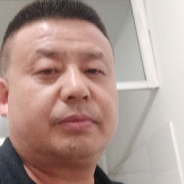小兔子淡定的照片