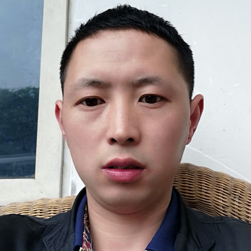 大侠回首拼搏的照片
