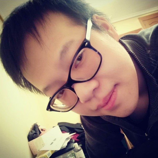 爱笑的羽毛的照片